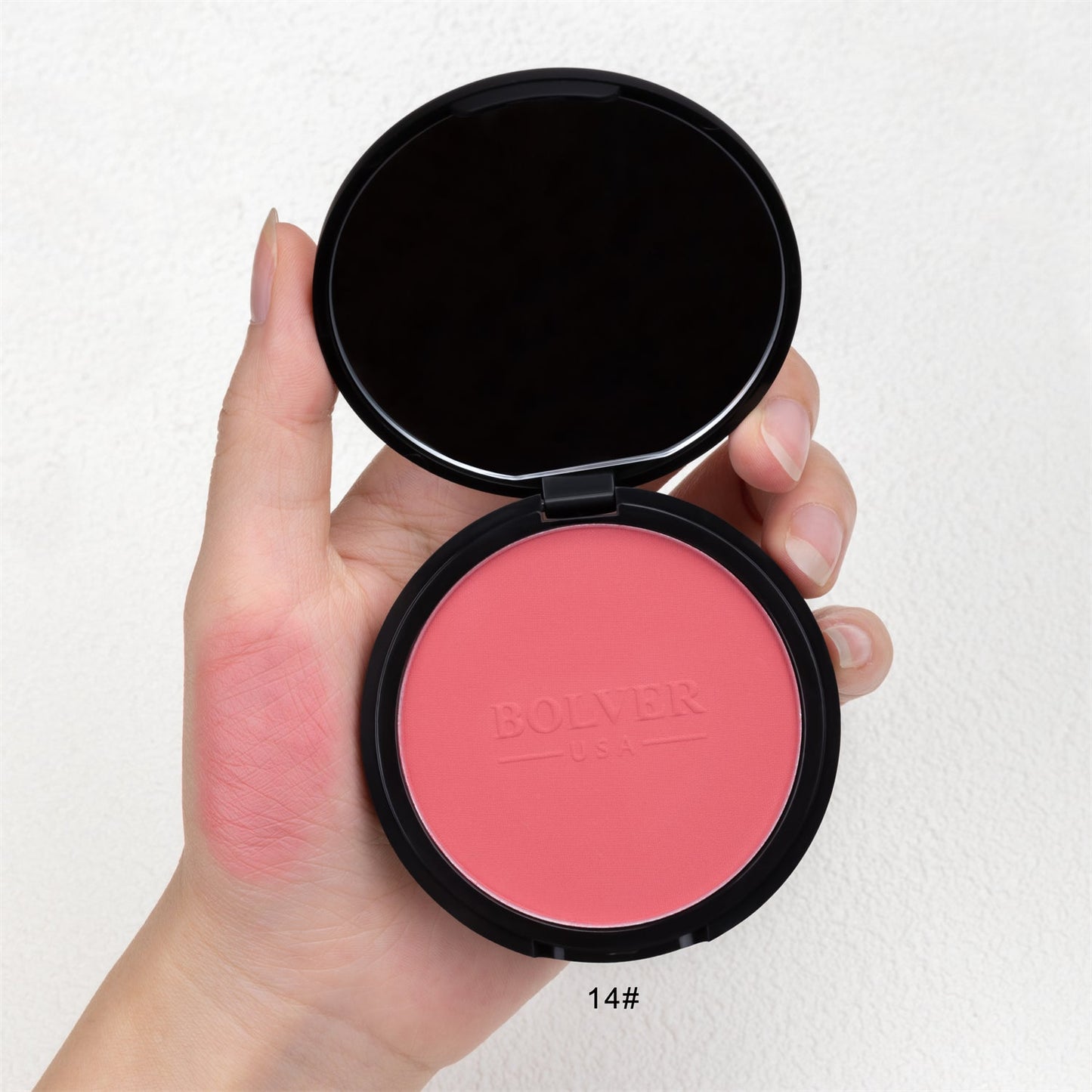 احمر خدود من ماركة BOLVER