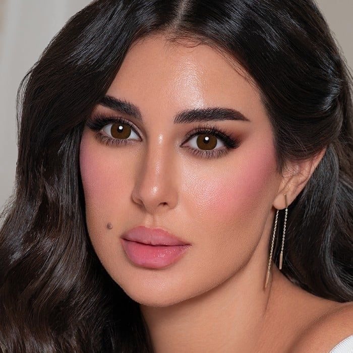 لا بيلا LA BELLA