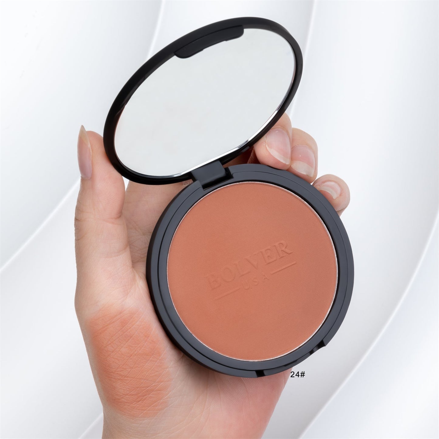 احمر خدود من ماركة BOLVER