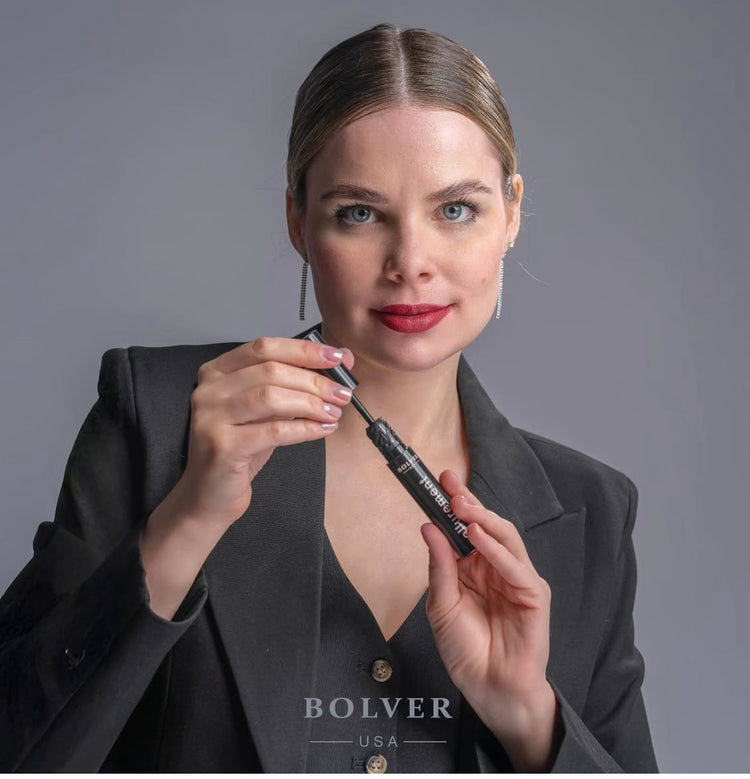 احمر شفاه من ماركة BOLVER